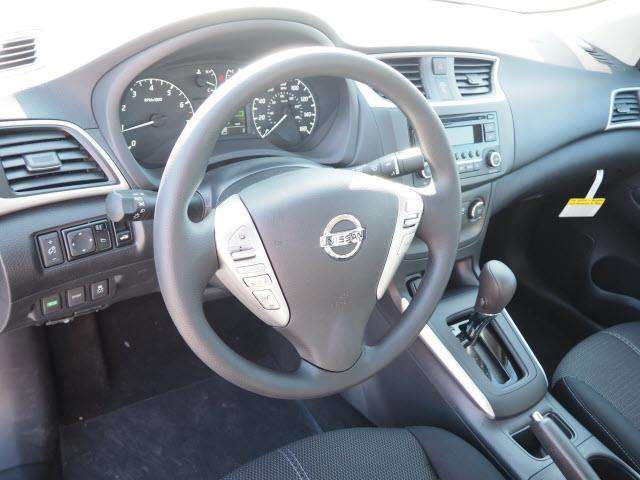 Nissan Sentra 2017 photo 6